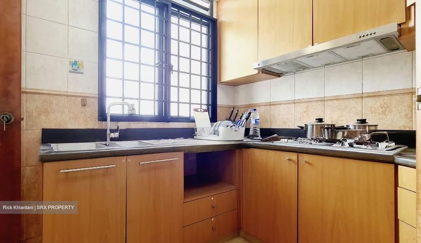 East Meadows (D16), Condominium #592479801